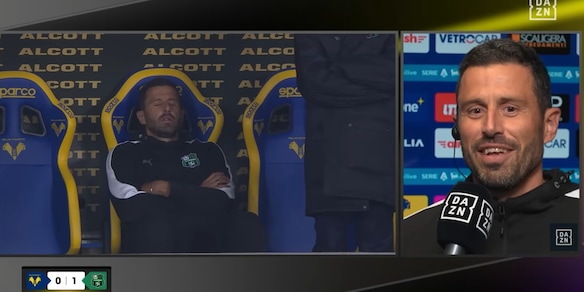 Grosso e il siparietto con il giornalista: "Sassuolo a -3 dal primo posto? Guarda...". Poi spiega gli occhi chiusi durante il rigore