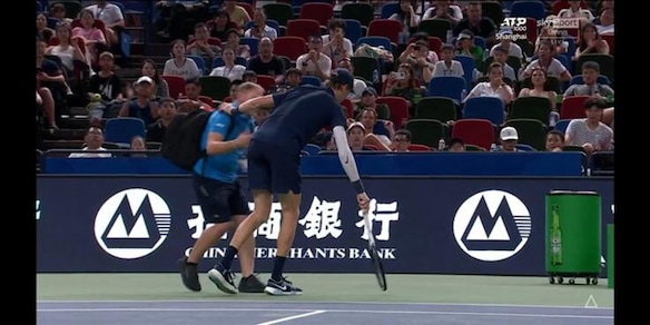 Sinner, l'infortunio che lo costringe al ritiro da Shanghai: come sta