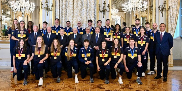 La festa del volley da Mattarella: i retroscena, i selfie e quelle tre parole...