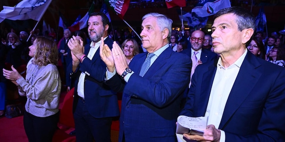 Intesa centrodestra, Stefani in Veneto, Lobuono in Puglia