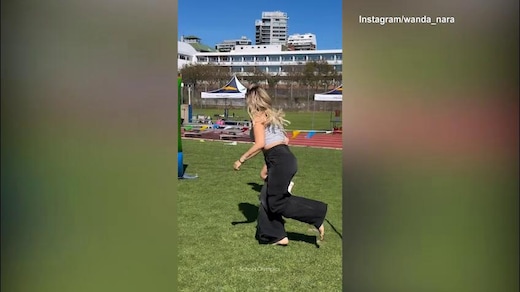 Wanda Nara torna bambina, che divertimento sui gonfiabili