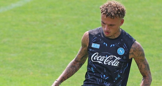 Napoli, buon allenamento con l'Avellino: in gol Beukema, Vergara e Lang