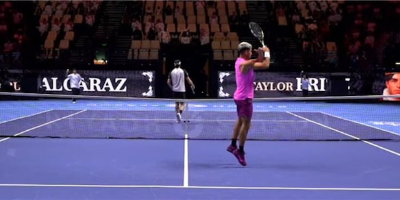 Six Kings Slam, Carlos Alcaraz omaggia Cristiano Ronaldo: il gesto prima della semifinale