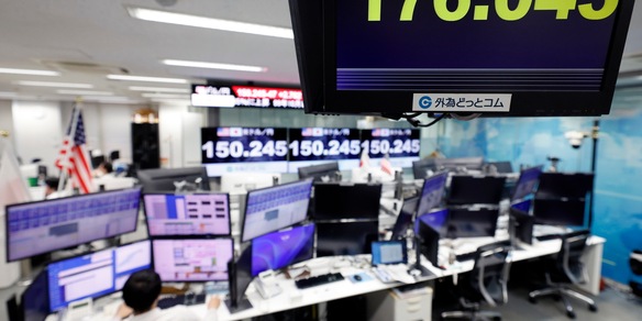 Borsa: Asia scivola su timori banche regionali Usa, male la Cina