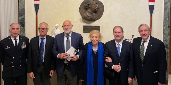 "Io sono Elettra" racconta la prima radiocronaca sportiva della storia