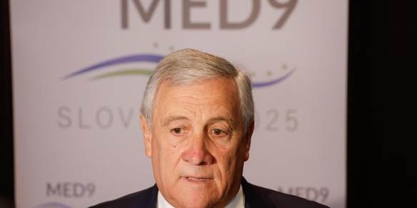 Tajani, post di Trump? Noi sempre lavorato con l'Ue