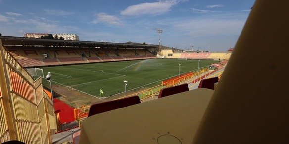 Calcio:Catanzaro-Palermo, divieto biglietti per tifosi siciliani