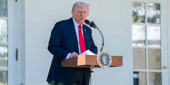 'Trump chiede a Giustizia 230 mln per cause contro di lui'