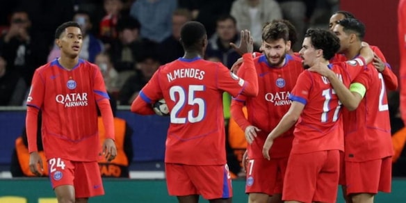 Kvaratskhelia show, gol con un colpo da biliardo: Leverkusen-Psg 2-7, gli highlights