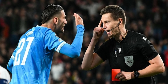 Lucca trema, quante giornate di squalifica rischia dopo l’espulsione in Psv-Napoli