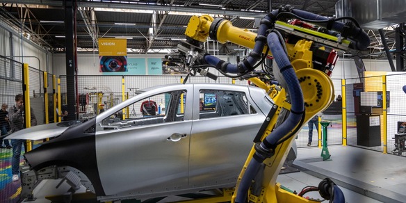 Meloni a von der Leyen, 'urgente intervenire sulle auto'