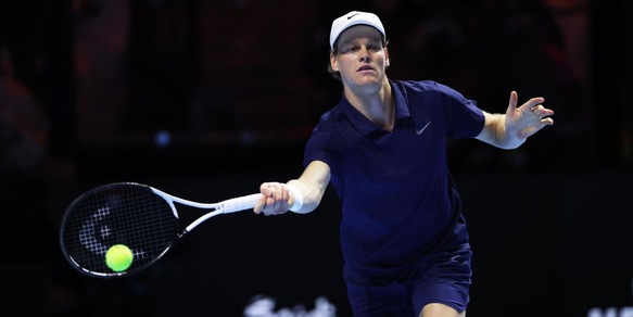 Sinner batte Bublik 6-4 6-4 e vola in semifinale, sfiderà De Minaur LIVE