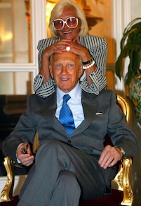 P.S. Berlusconi acquista l'attico di Sandra e Raimondo Vianello