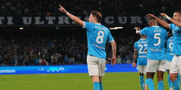 Il Napoli vince il big match con l'Inter e va in testa