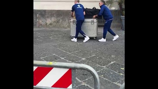 Succede di tutto, Conte batte l’Inter e torna in vetta