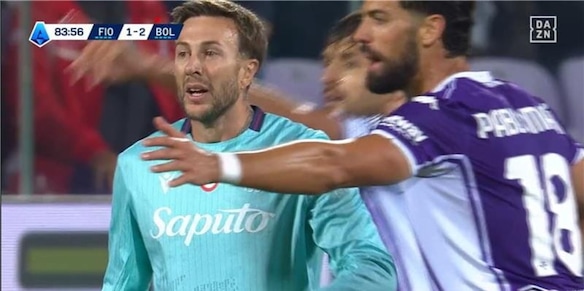 Bernardeschi e gli insulti del Franchi all'ingresso in campo: i tifosi della Fiorentina lo ricoprono di fischi