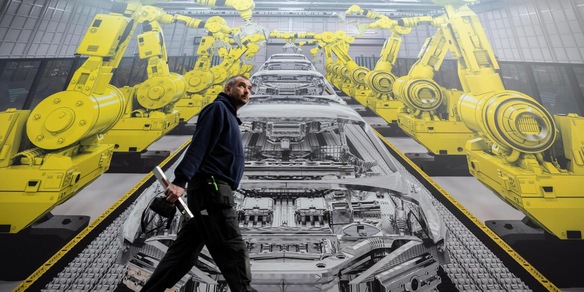 La fiducia delle imprese tedesche sale oltre le stime in ottobre