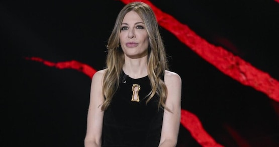 Francesca Fagnani, quanto costa l'abito con serratura e perché è stato tagliato a Belve