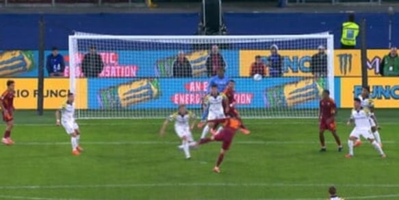 Moviola Roma, l’arbitro è acerbo. E sul gol di Celik…