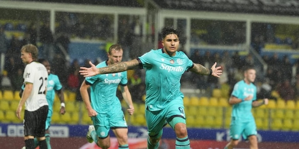 Doppietta di Castro e Miranda trascinano il Bologna: Parma sconfitto con un uomo in meno