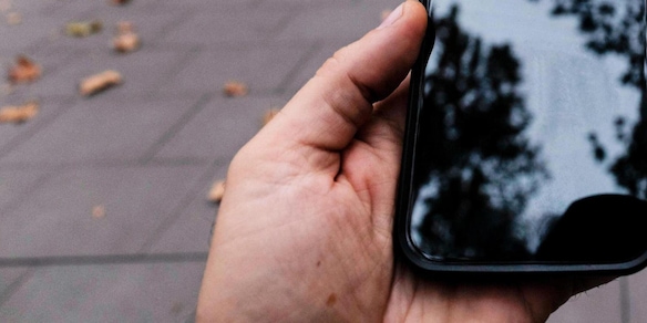 Minore torturato a Torino, sequestrati telefoni e video