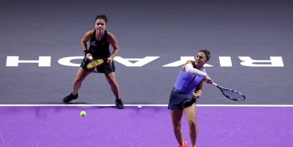 Wta Finals, Errani e Paolini ko nel doppio: Hsieh e Ostapenko si impongono in due set