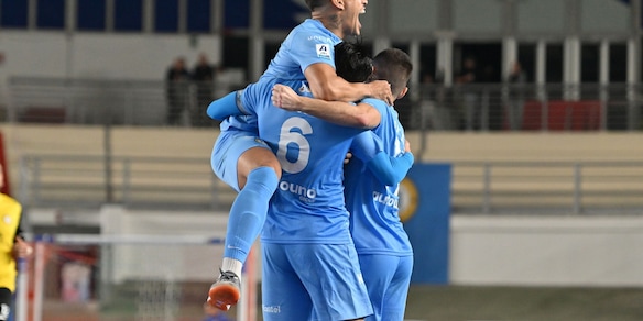 Serie A KINTO, anticipi: la Feldi soffre ma passa a Mantova. Napoli Futsal, il derby è tuo