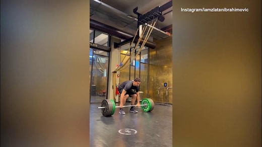 Ibrahimovic, sollevamento pesi da campione