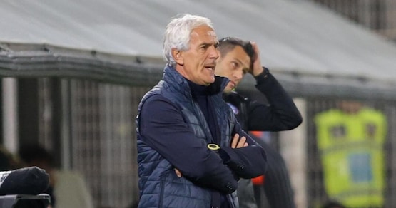 Donadoni debutta con un pari: lo Spezia in dieci pareggia con il Bari