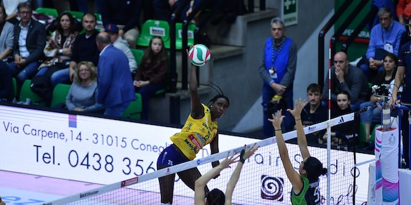 Conegliano inciampa nel primo set poi doma Vallefoglia