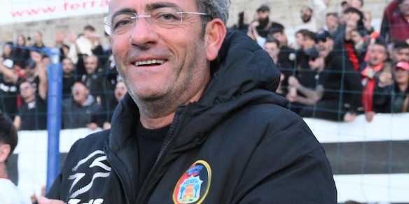 Palmese, ritorno al passato: panchina a Grimaldi a furor di popolo