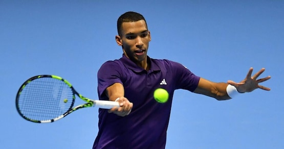 Atp Finals, Auger-Aliassime vince in tre set: Shelton beffato, Sinner sorride