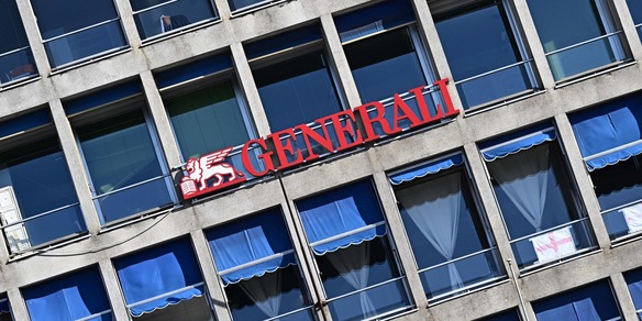 Generali, utile nei nove mesi sale a 3,3 miliardi
