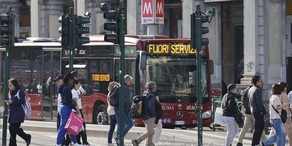 Paletti sugli scioperi, FdI ritira l'emendamento alla manovra