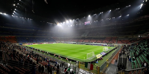 Tifosa norvegese denuncia palpeggiamenti a San Siro: cosa è successo