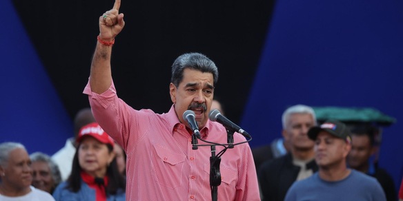 Maduro, 'attaccare il Venezuela sarebbe la fine per Trump'