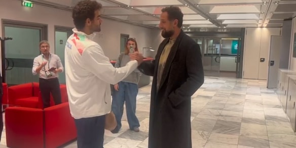 Berrettini, l'incontro speciale con Belinelli e la battuta che fa ridere tutti: "Finalmente..."