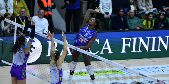 Il turn over non ferma Conegliano, Firenze si arrende