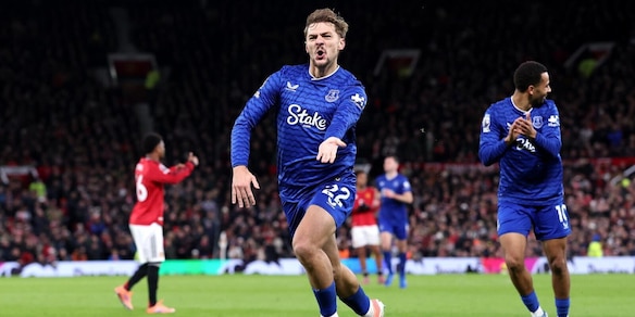 Premier League, il Manchester United perde contro l’Everton: follia di Gueye contro Keane