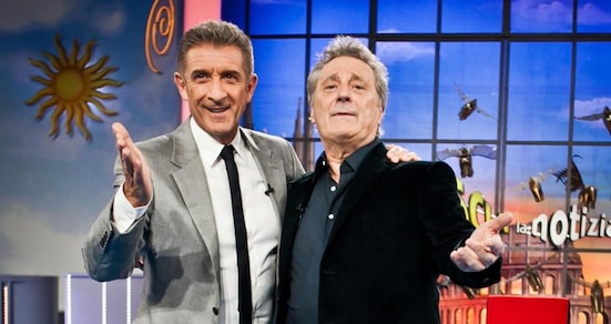 Striscia la notizia torna in tv in prima serata, l'annuncio di Mediaset