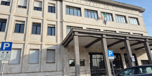12enne abusata a Sulmona,14enne in carcere 'torturato'