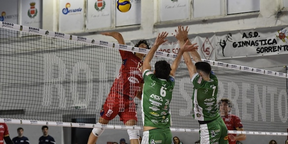 Ravenna va a vincere a Sorrento ed è prima da sola