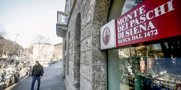 Mps male in Borsa (-3,2%) con l'inchiesta Mediobanca