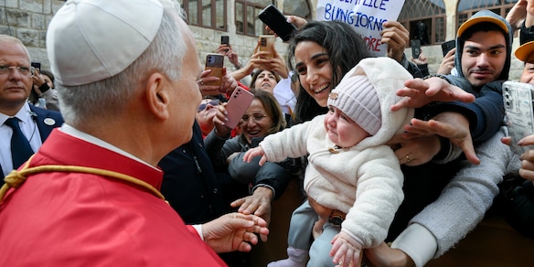 Il Papa, si deve sperare anche se attorno tuonano le armi