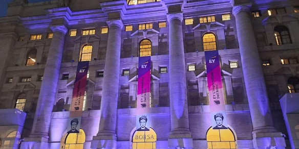 Borsa: Milano chiude in lieve calo (-0,22%), pesante Mps