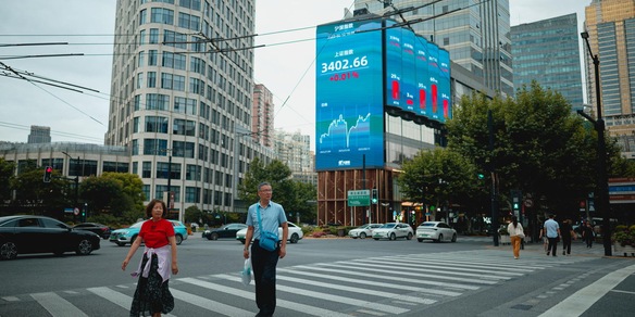 Borsa: Hong Kong negativa, apre a -0,57%