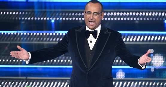 Fiorentina in Serie B, Carlo Conti: "Tirate fuori le p...., ma non fatemi parlare"