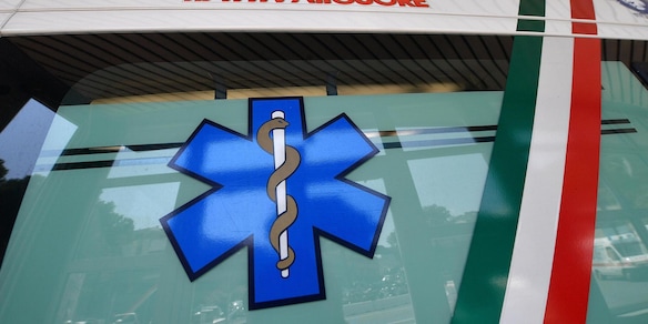 Ambulanza travolge un 12enne che sta andando a scuola