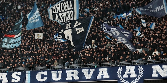 Napoli, sciopero a Lisbona: trasferta saltata per molti tifosi. Ecco cosa è successo