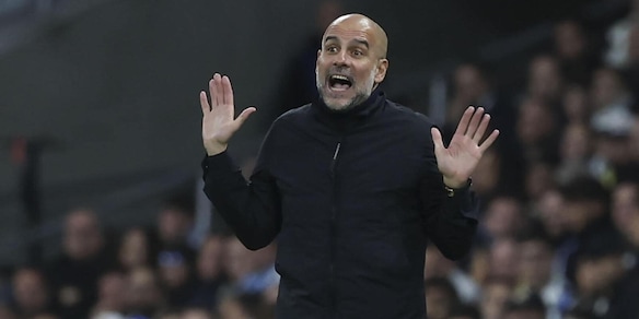 L'esultanza virale del telecronista contro Guardiola in diretta tv: "Se la sta facendo sotto, si difende in un modo...". Poi però arriva la beffa